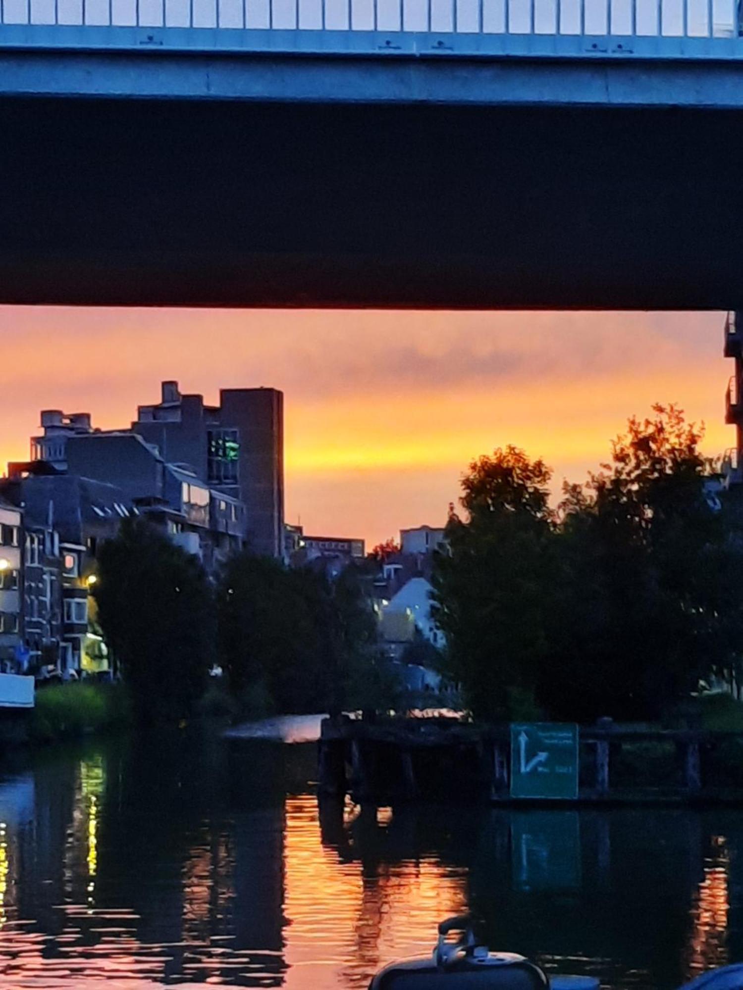 Hotel Boat & Breakfast Bellevue Gand Esterno foto